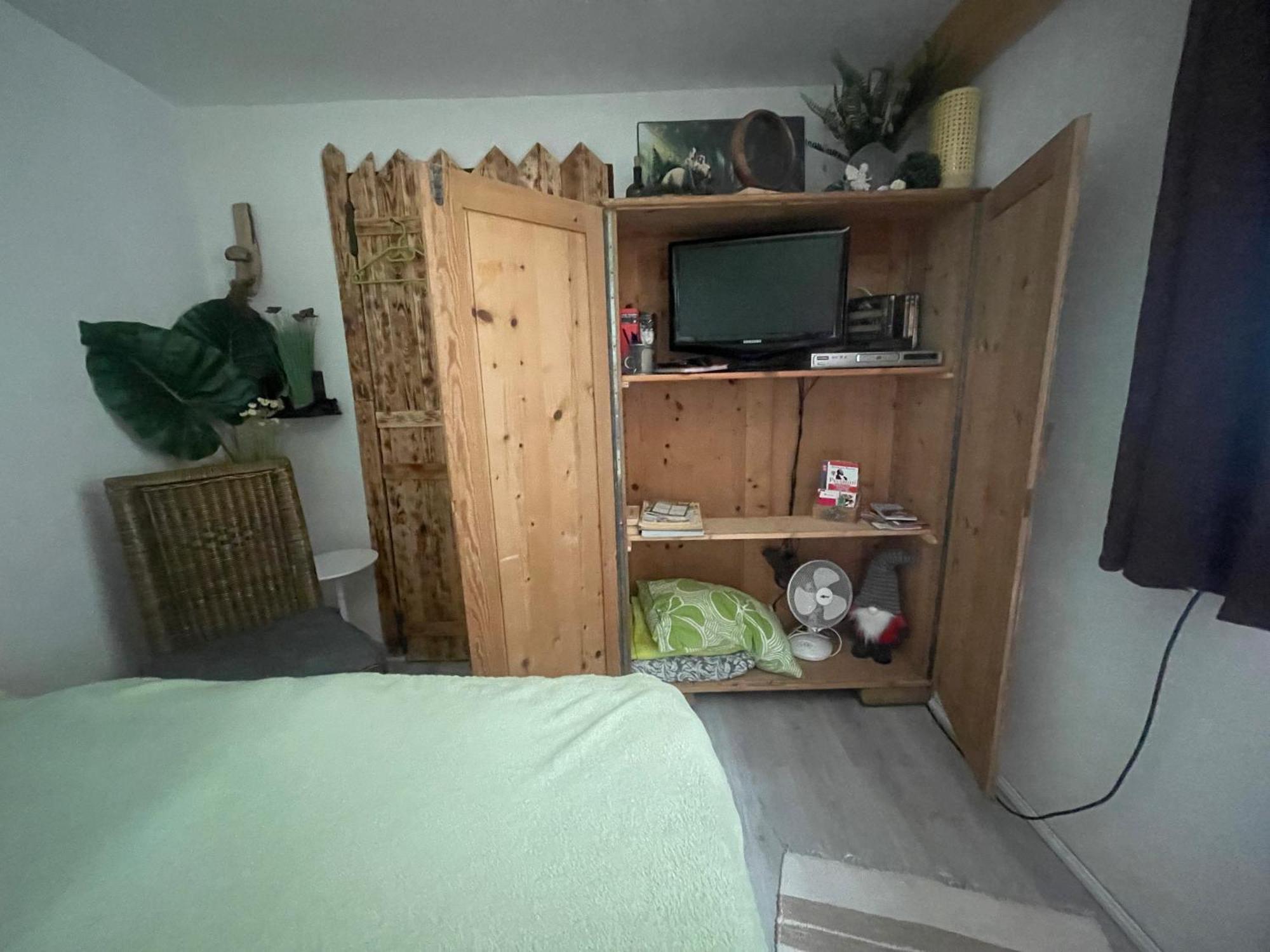 Ferienwohnung Hobbit Lounge Eppingen Exterior foto
